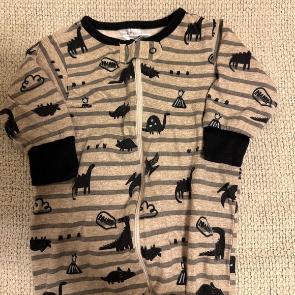 Baby footies - Picture 2 of 3